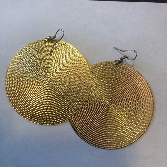 Gold and/or silver large earrings! - Picture 4 of 4